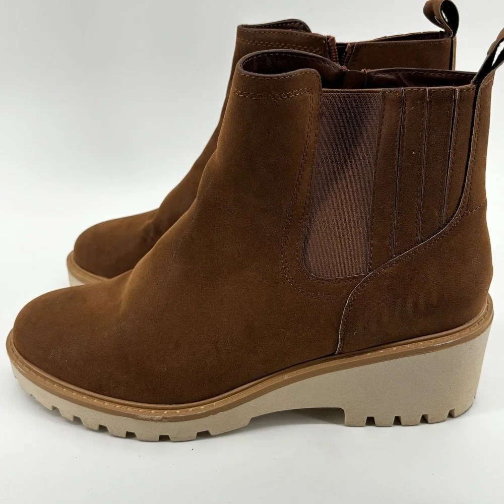 Maurices‎ SuperCush Colby Chelsea Ankle Boots Womens Sz 10 Zipper Brown NEW